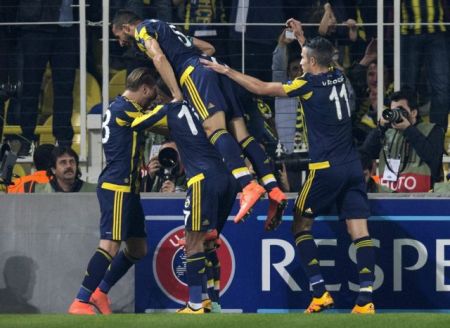 Europa League: Φενέρμπαχτσε –  Λοκομοτίβ Μόσχας (2-0)