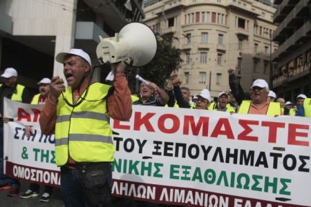 Επαναλαμβανόμενες απεργίες από λιμενεργάτες