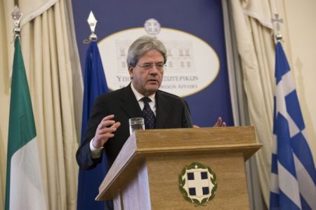 Τζεντιλόνι: Για να σώσουμε την Σένγκεν, να ξεπεράσουμε το Δουβλίνο