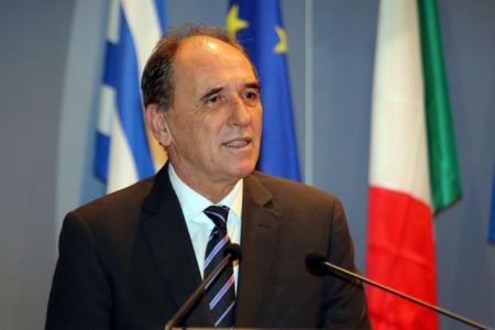 Ρέθυμνο: Ενταση και επεισόδια με τρεις υπουργούς και αγρότες