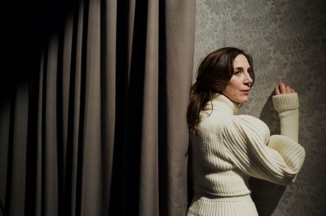 Η Νόρα φεύγει πάντα από το σπίτι