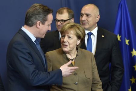 Η Αθήνα ανησυχεί, η Μέρκελ πιέζει, η Τουρκία περιμένει