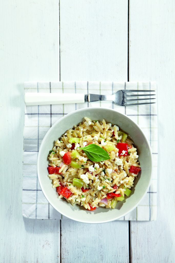 Mανέστρα με φέτα και λαχανικά