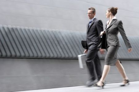 Γιατί πρέπει να μετακινούμαστε για να εργαστούμε;