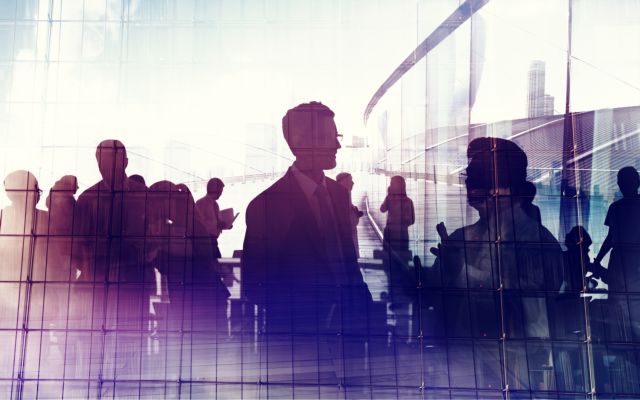 Το καθημερινό «πηγαινέλα» στη δουλειά εξαντλεί τους εργαζομένους