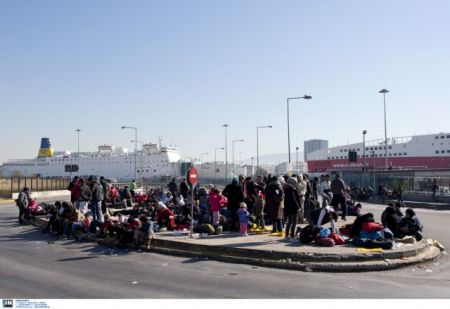 Προβληματισμός εμπόρων Πειραιά για τον αυξημένο αριθμό μεταναστών