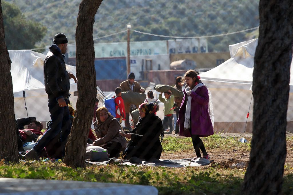 Τσίπρας: Αρρωστημένοι εγκέφαλοι μιμητές της Κου-Κλουξ-Κλαν