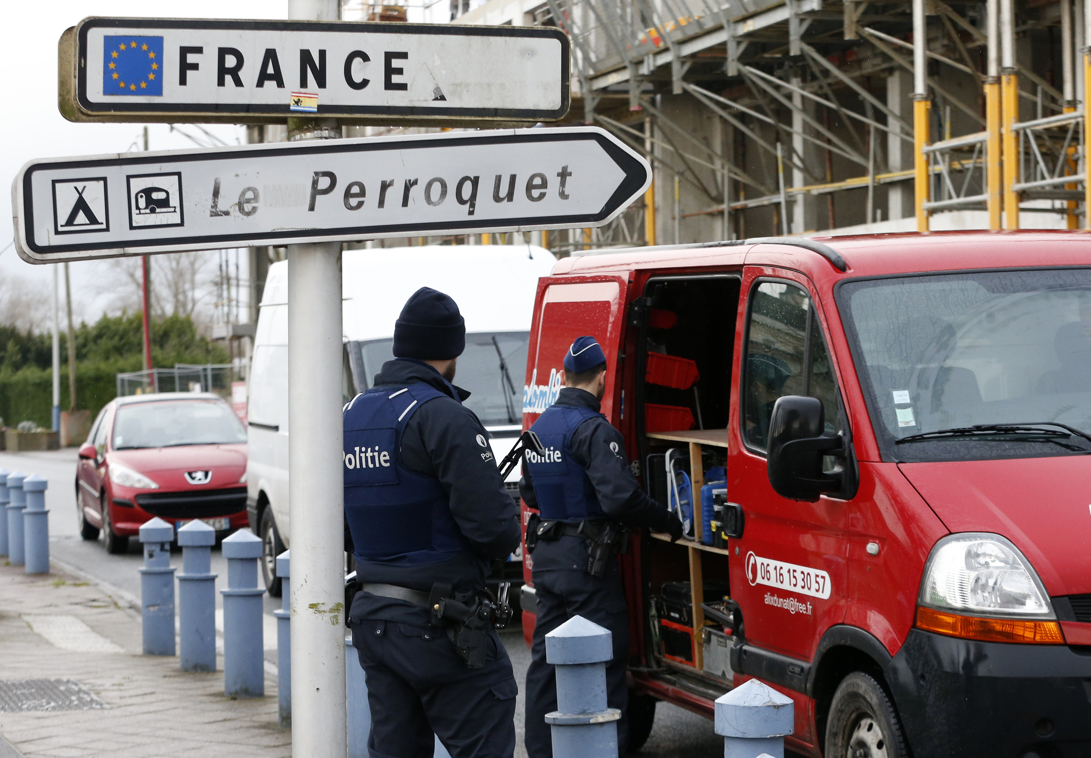 Το Βέλγιο αναστέλλει τη συνθήκη Σένγκεν με συνοριακούς ελέγχους
