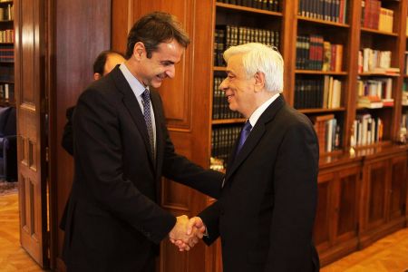 Κυρ. Μητσοτάκης: Εκλογές η μόνη λύση για τη χώρα – Συναντήθηκε με τον Πρόεδρο της Δημοκρατίας