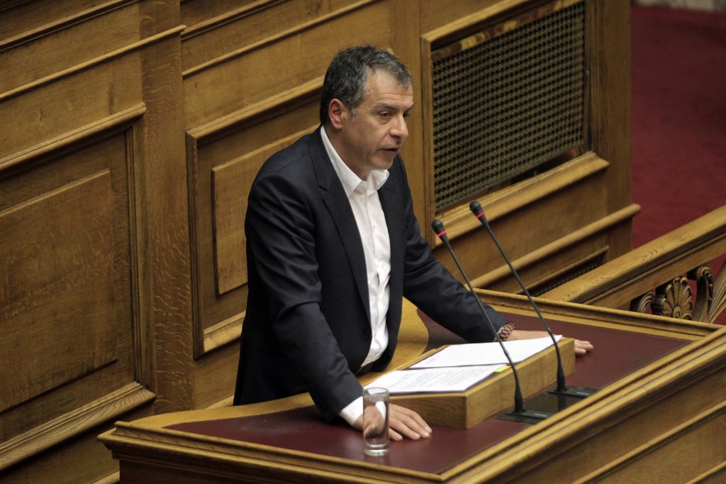 Στ. Θεοδωράκης: Ποιος ήταν ο αρχιμανδρίτης και ποια η συνεργασία του με το κύκλωμα των εκβιαστών;