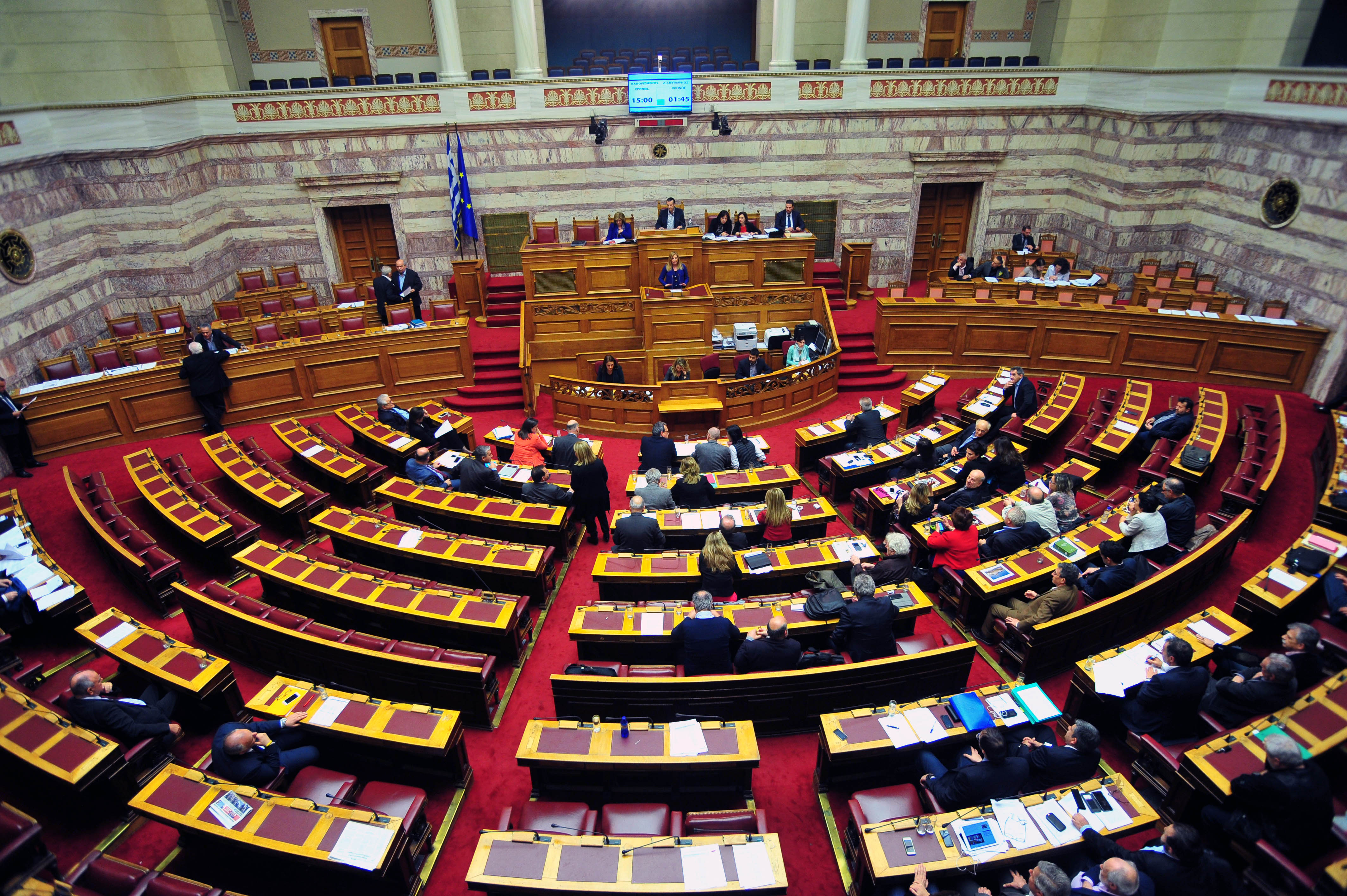 Βουλή: Μονομαχία Τσίπρα-Μητσοτάκη στην προ ημερησίας διατάξεως συζήτηση (live)