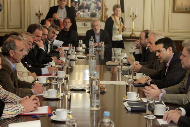 PM Tsipras: “We must find solutions for the struggling farmers”