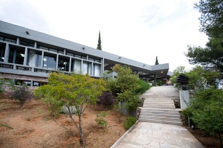 Ο Προκόπης Παυλόπουλος «άνοιξε» το Διεθνές Οικονομικό Φόρουμ Δελφών