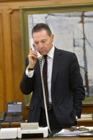 Ο δεκάλογος Στουρνάρα για έξοδο από την οικονομική κρίση