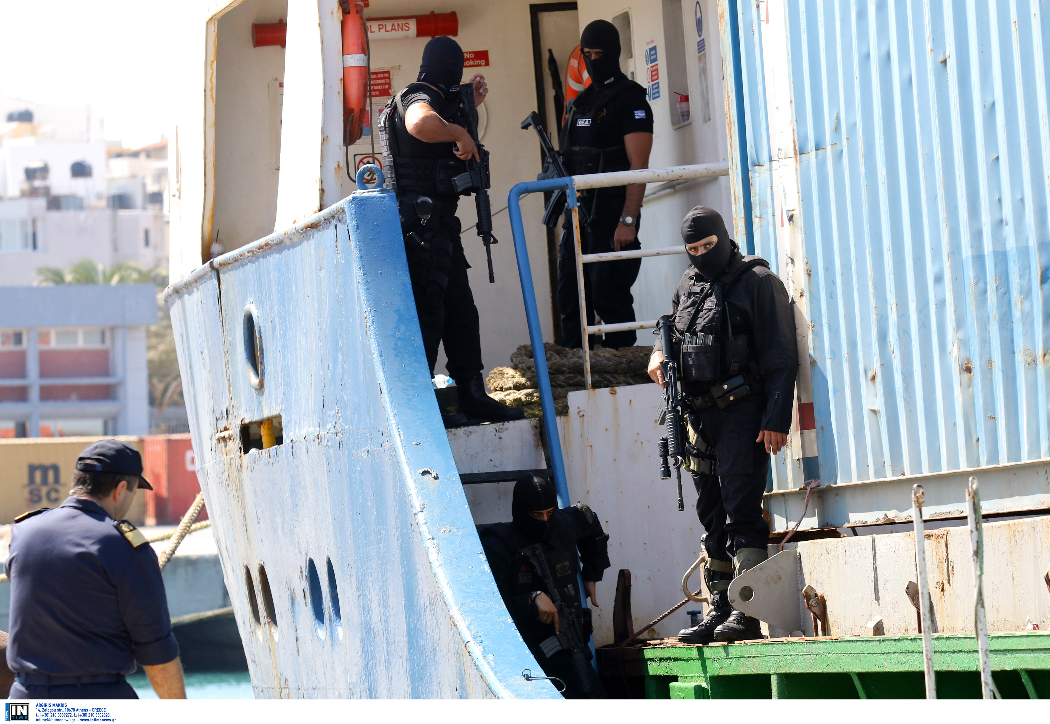 Cargo ship inspected in Souda over weapons and ammo containers