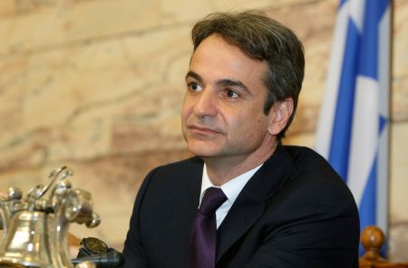 Βουλή: Αντίδραση ΝΔ ότι κυβέρνηση «σκηνοθετεί ερωτήσεις» κατά Μητσοτάκη