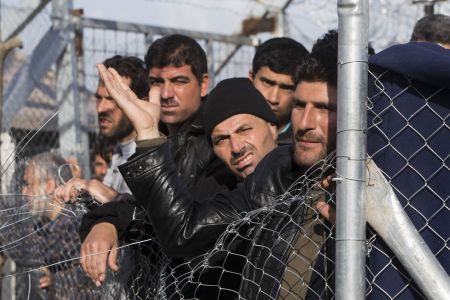 Μ.Βέμπερ: Η προσφυγική κρίση να μην συνδέεται με τις μεταρρυθμίσεις