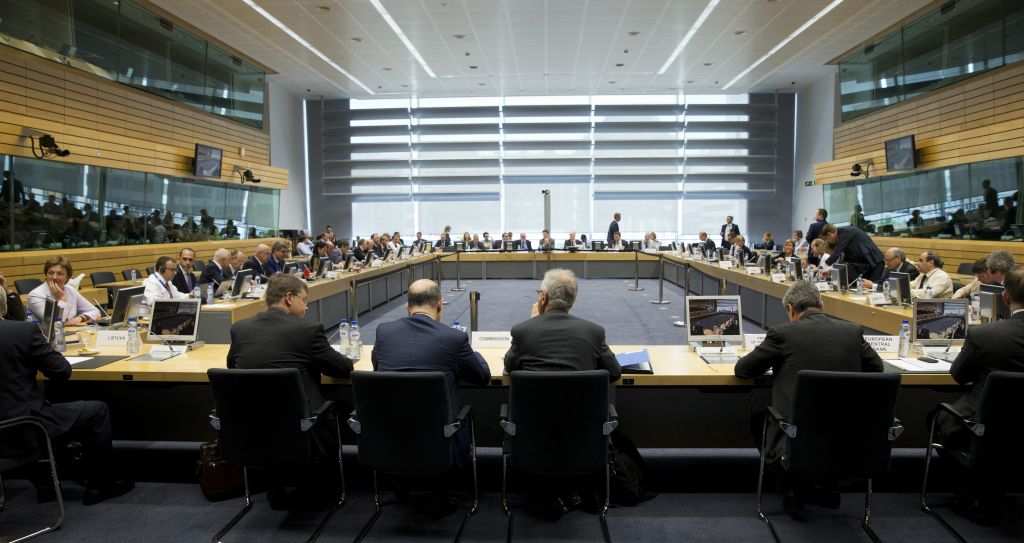 Europe and IMF meet in Brussels to debate solutions for Greece