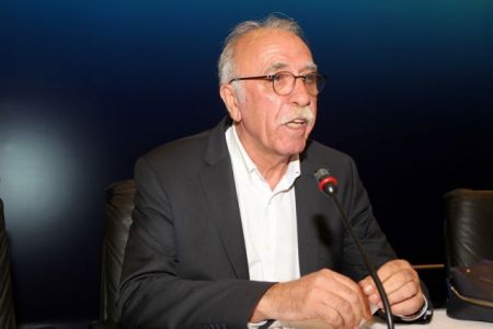 Vitsas: “It is illegal for FYROM to return refugees to Greece”