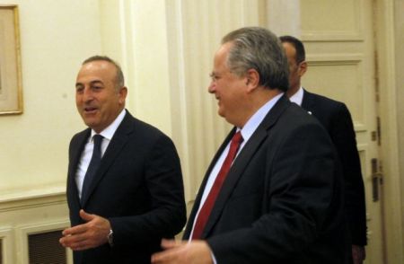 Σε καλό κλίμα η συνάντηση Κοτζιά – Τσαβούσογλου στην Ελούντα