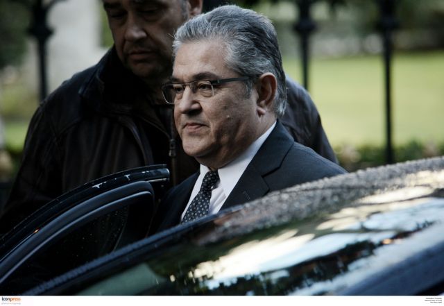 Κουτσούμπας: Απαράδεκτη η κατάσταση στο λιμάνι του Πειραιά