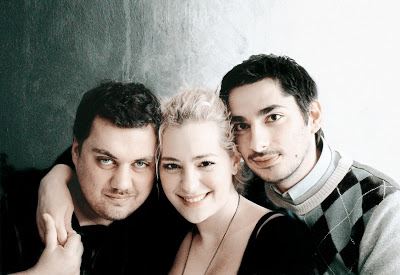 Ο Γεράσιμος Ευαγγελάτος η Νατάσσα Μποφιλίου και ο Θέμης Καραμουρατίδης «Αυτοπροσώπως» στον Νίκο Θρασυβούλου