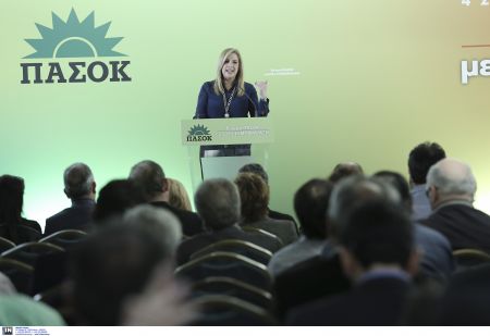 Γεννηματά: Κυβέρνηση εθνικής συνεννόησης για έξοδο από την κρίση