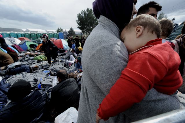 Στο νοσοκομείο τα προσφυγόπουλα που λύγισαν από το κρύο