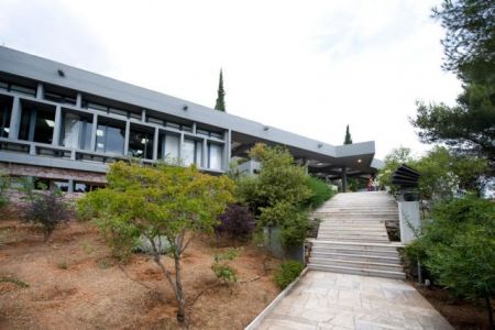 Ο Παύλος Καλλιγάς νέος διευθυντής στο Ευρωπαϊκό Πολιτιστικό Κέντρο Δελφών