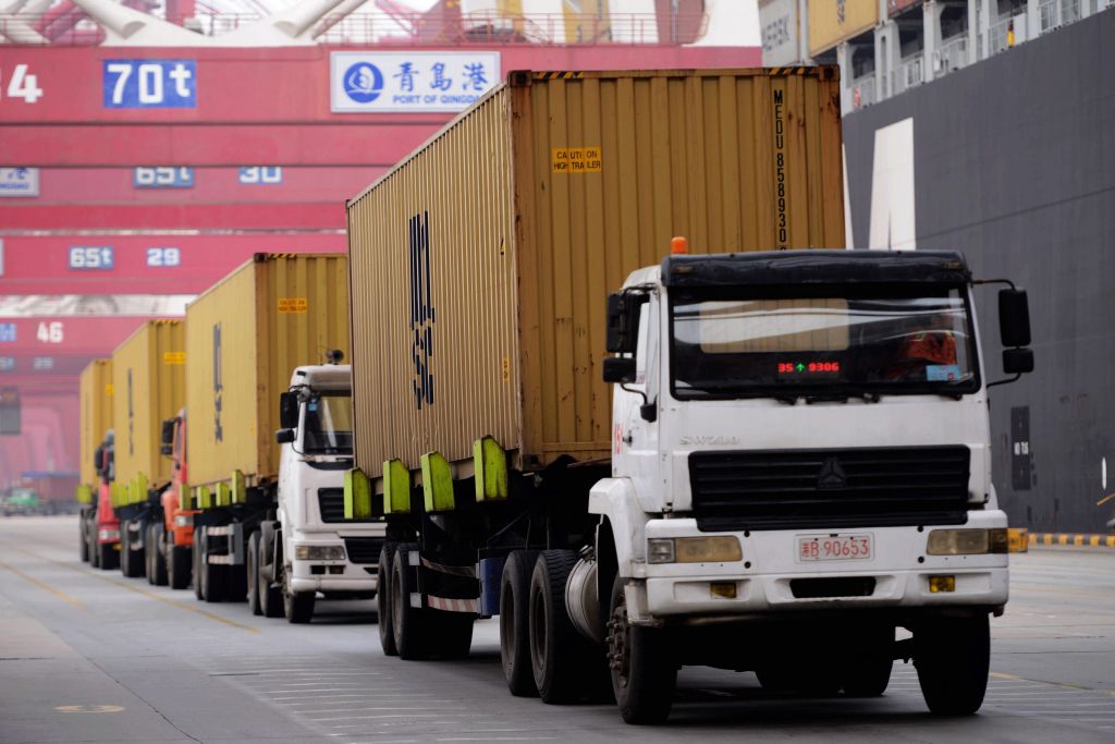 «Βουτιά» 25% στις εξαγωγές της Κίνας