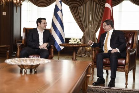 Τηλεφωνική επικοινωνία Τσίπρα – Νταβούτογλου