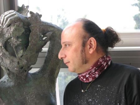 Σάκης Σερέφας: «Είμαστε εν αγνοία μας υλικό για τον συγγραφέα του μέλλοντος»