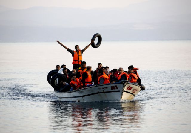 Διασώθηκαν 27 πρόσφυγες σε ακυβέρνητο σκάφος στην Κύπρο | tovima.gr