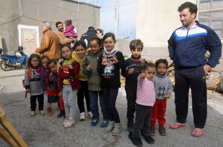 Αστυνομικοί: Πολλά ασυνόδευτα προσφυγόπουλα είναι έγκλειστα μαζί με κακοποιούς