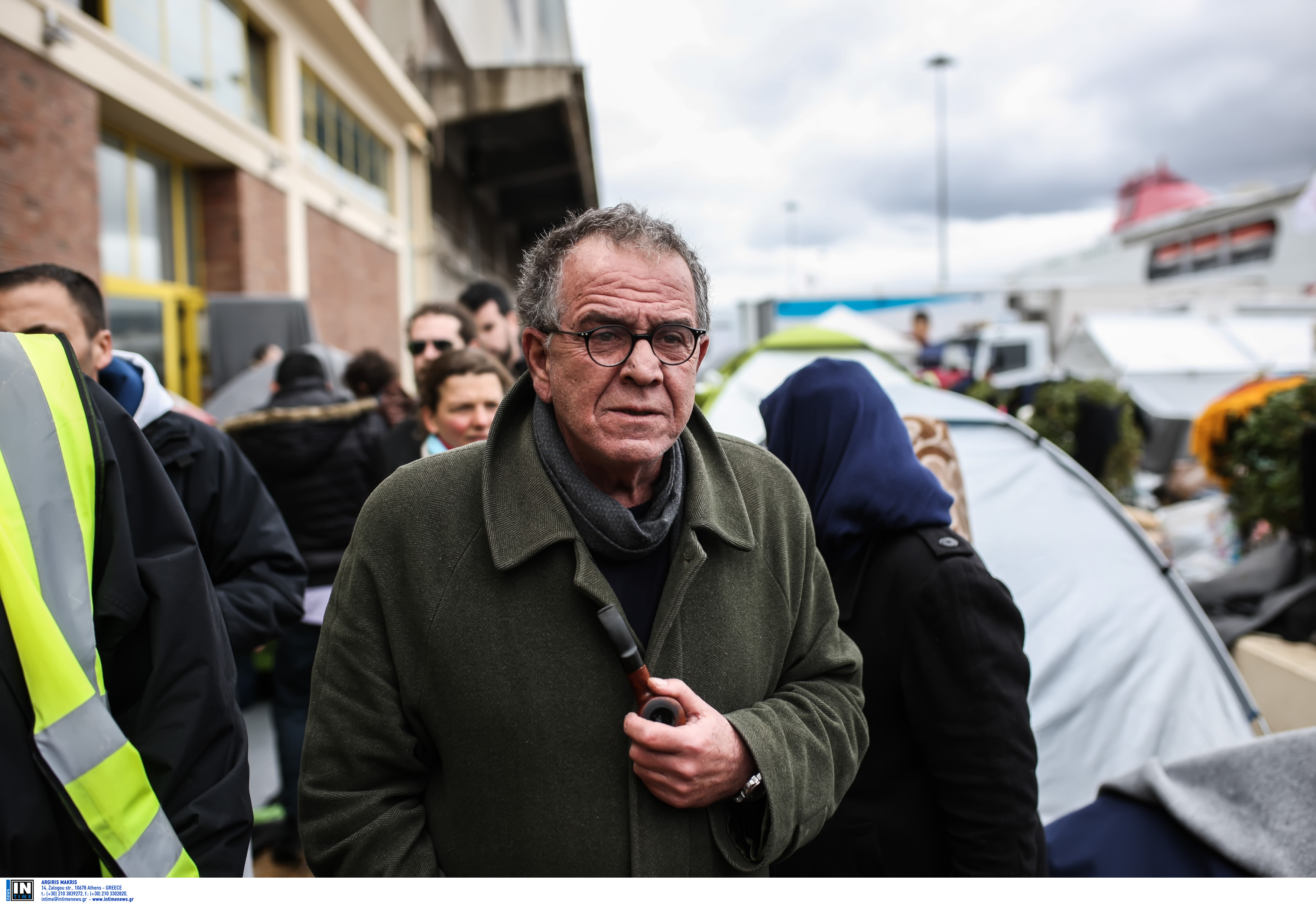 Γιάννης Μουζάλας: Με το νυστέρι στο Προσφυγικό