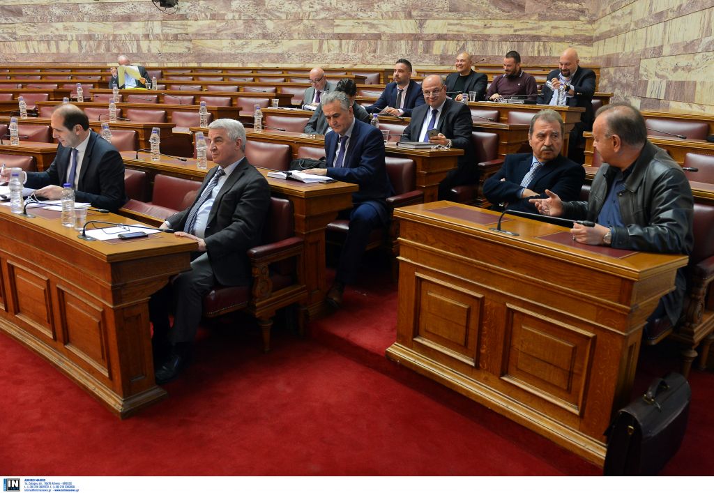 Κόντρες στην Επιτροπή Οικονομικών για την ενημέρωση επί της διαπραγμάτευσης