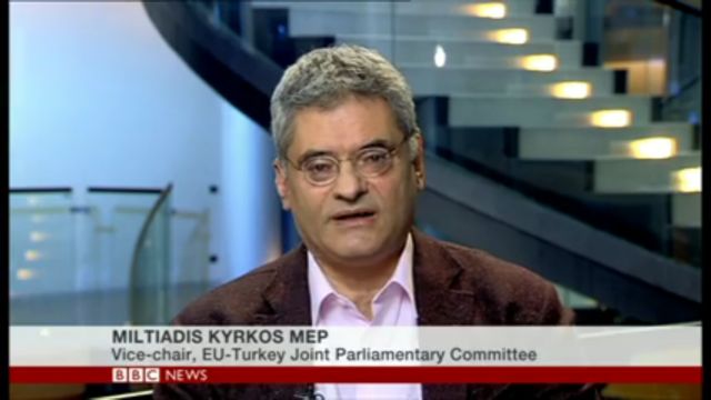 Κύρκος: Με καταγραφή, επανεγκατάσταση και επιστροφή η αντιμετώπιση του προσφυγικού