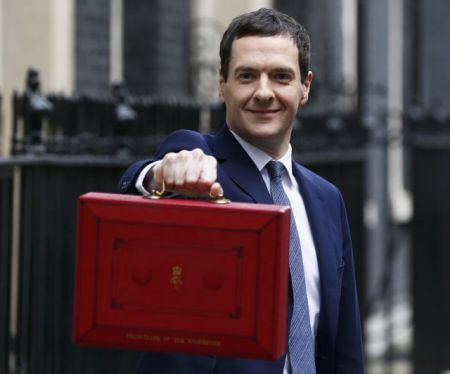 «Γλυκαίνουν» με ζάχαρη τους εταιρικούς φόρους στη Βρετανία