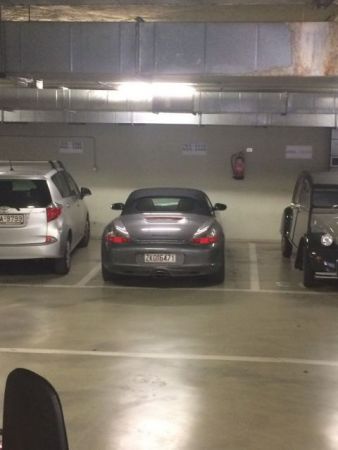 Ο βουλευτής με την… Porsche