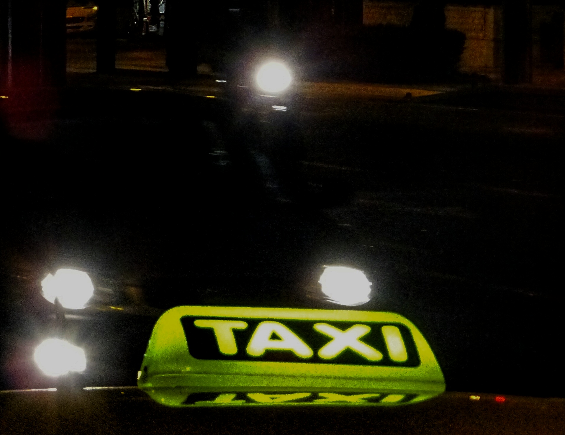 Αυτοκινητιστές κατά ΝΔ λόγω Uber: Τι απαντά η Νέα Δημοκρατία