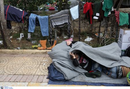 Μήνυμα ΠτΔ προς ΠΓΔΜ, Τουρκία και ΕΕ, για την προσφυγική κρίση