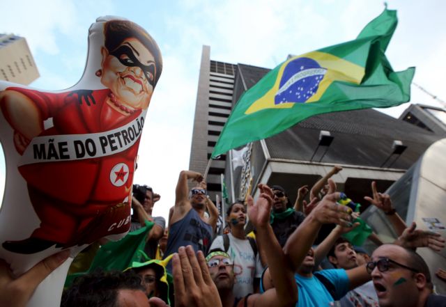 Η δημοκρατία κινδυνεύει στη Βραζιλία