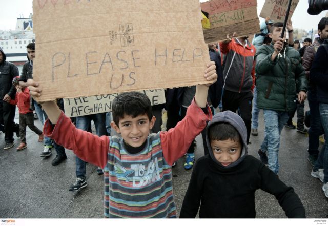 Πειραιάς: Αλλάζουν ρότα τα ναυλωμένα πλοία μεταφοράς προσφύγων