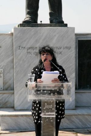 Το γιουχάισμα και το CD player της Βαγενά