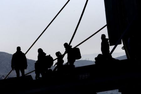 Συνάντηση με Τσίπρα ζητούν 5 δήμαρχοι νησιών με πρόσφυγες