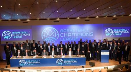 Παρουσιάστηκε στο Παρίσι το πλάνο για το νέο Champions League