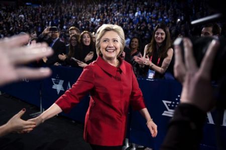 Ολα τα σημάδια δείχνουν Χίλαρι