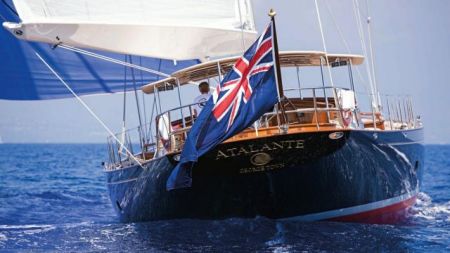 Ραντεβού στη Σαντορίνη