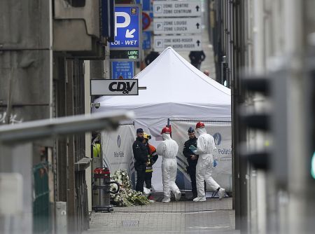 Βρυξέλλες: Συνεργό είχε και ο «καμικάζι» αυτοκτονίας στο μετρό – Άγνωστο αν είναι νεκρός ή διαφεύγει