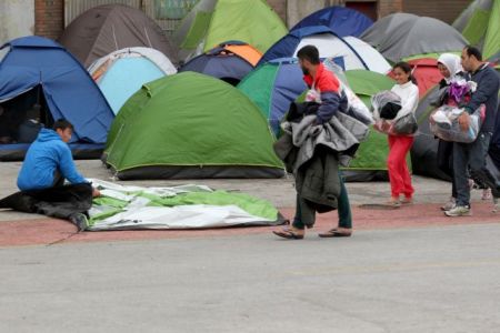 Μείωση στις προσφυγικές ροές στο λιμάνι του Πειραιά